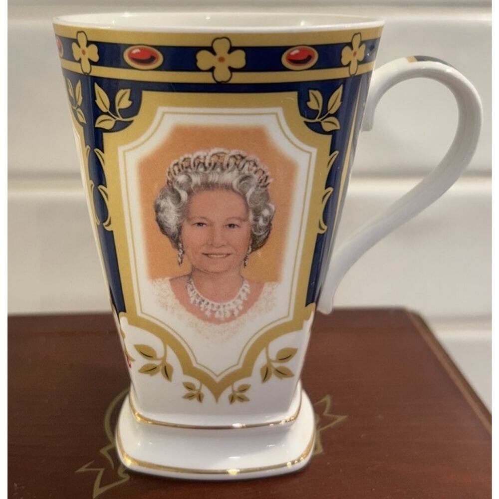 2002 Queen Elizabeth II Golden Jubilee‎ ChinaCraft London Fine Bone China Cup